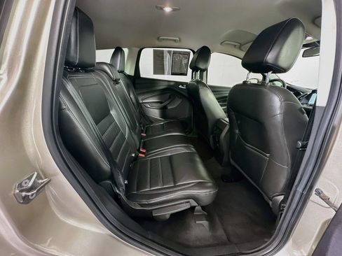 Used 2017 Ford Escape Titanium FWD image 31