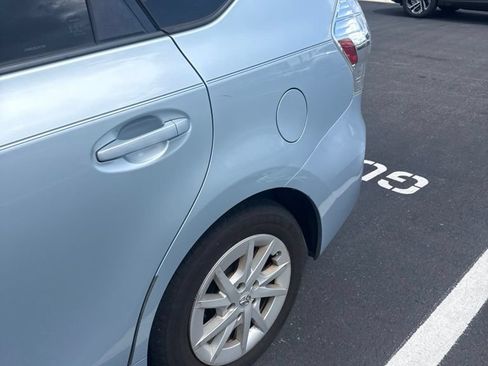Used 2014 Toyota Prius V Three FWD image 7