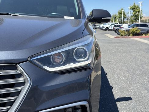 Used 2017 Hyundai Santa Fe Limited FWD image 13