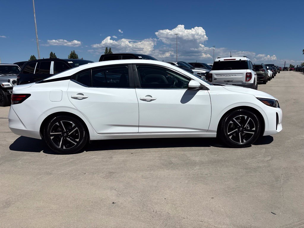 Used 2024 Nissan Sentra SV FWD image 2
