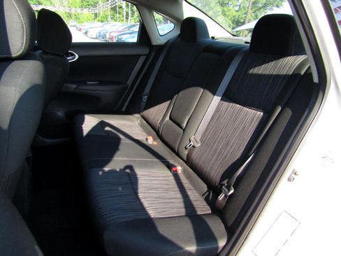 Used 2019 Nissan Sentra SV image 19