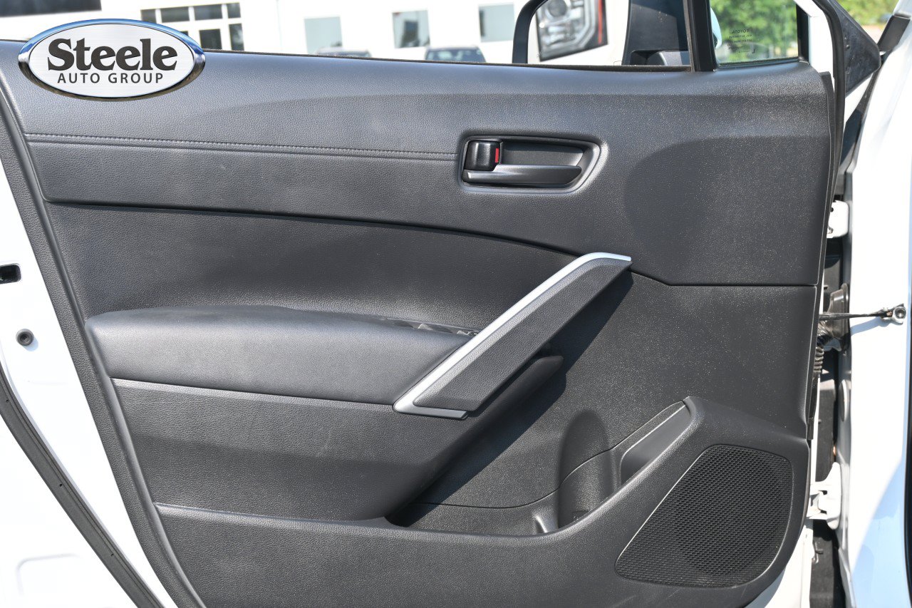 Used 2024 Toyota Corolla Cross LE AWD/4WD image 19