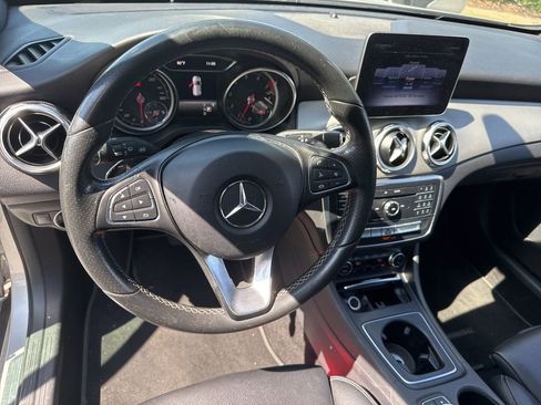 Used 2018 Mercedes-Benz GLA 250 image 9