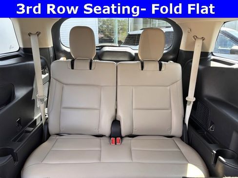 Certified 2022 Ford Explorer XLT w/ Equipment Group 202A image 18