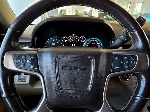 Used 2018 GMC Yukon Denali w/ Denali Ultimate Package AWD/4WD image 36