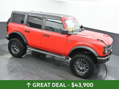 Used 2023 Ford Bronco Black Diamond image 15