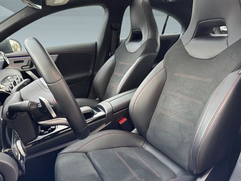 Used 2020 Mercedes-Benz CLA 250 image 21