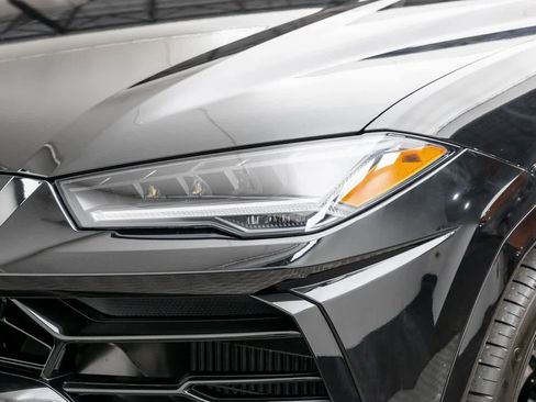Used 2022 Lamborghini Urus image 64