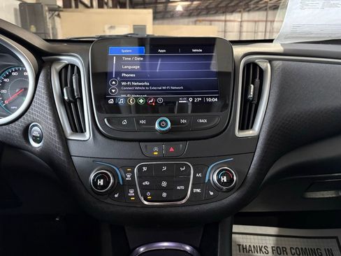 Used 2024 Chevrolet Malibu LT image 30