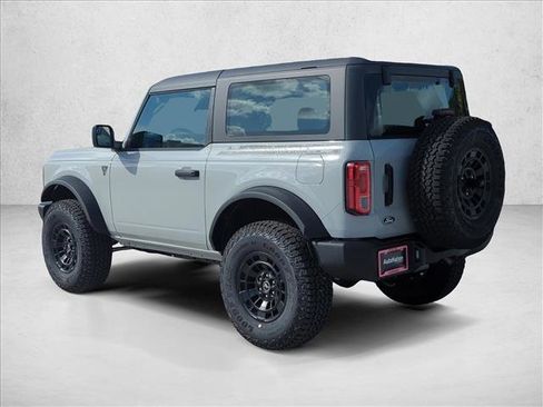 New 2026 Ford Bronco 2-Door w/ Sasquatch Package AWD/4WD image 9