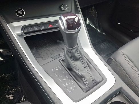 Certified 2025 Audi Q3 2.0T Premium Plus w/ Premium Plus Package image 16