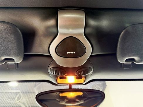 Used 2005 Porsche Boxster S image 21