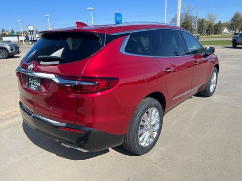 Used 2021 Buick Enclave Premium w/ Sun and Sites Package AWD/4WD image 8