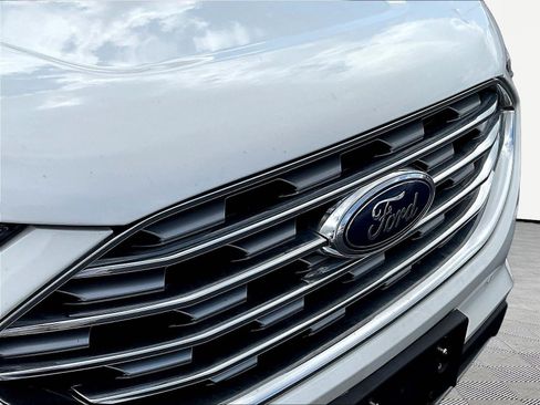 Used 2021 Ford Edge Titanium AWD/4WD image 33