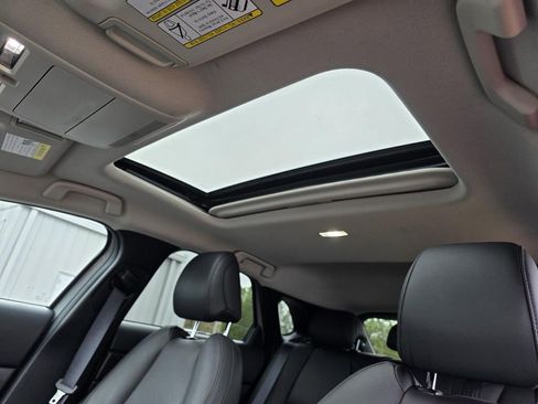 Certified 2025 MAZDA CX-30 AWD 2.5 S w/ Premium Package image 23