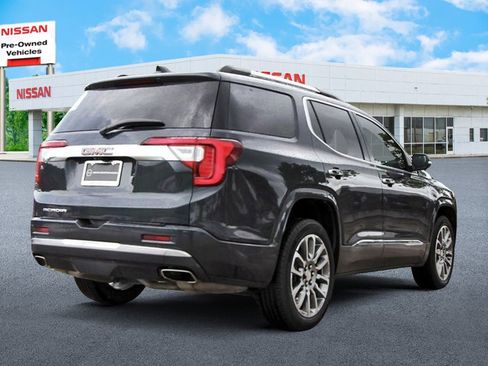 Used 2023 GMC Acadia Denali w/ Denali Ultimate Package FWD image 4