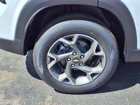 New 2025 Chevrolet Trax LT w/ Driver Confidence Package image 4