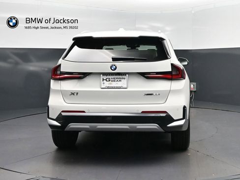 New 2026 BMW X1 xDrive28i w/ Technology Package AWD/4WD image 6