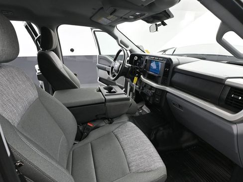 Used 2024 Ford F350 XLT w/ FX4 Off-Road Package AWD/4WD image 43