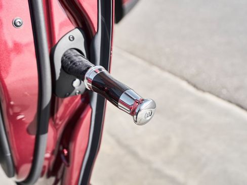 Used 2022 Rolls-Royce Cullinan Black Badge image 40