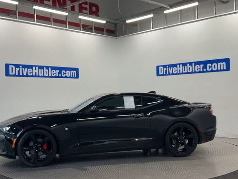 Used 2020 Chevrolet Camaro LT w/ RS Package RWD image 7