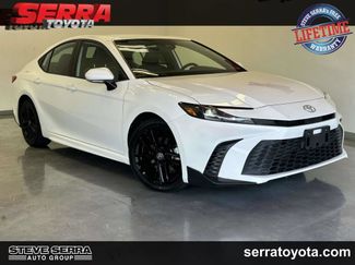 Certified 2025 Toyota Camry SE FWD video 1