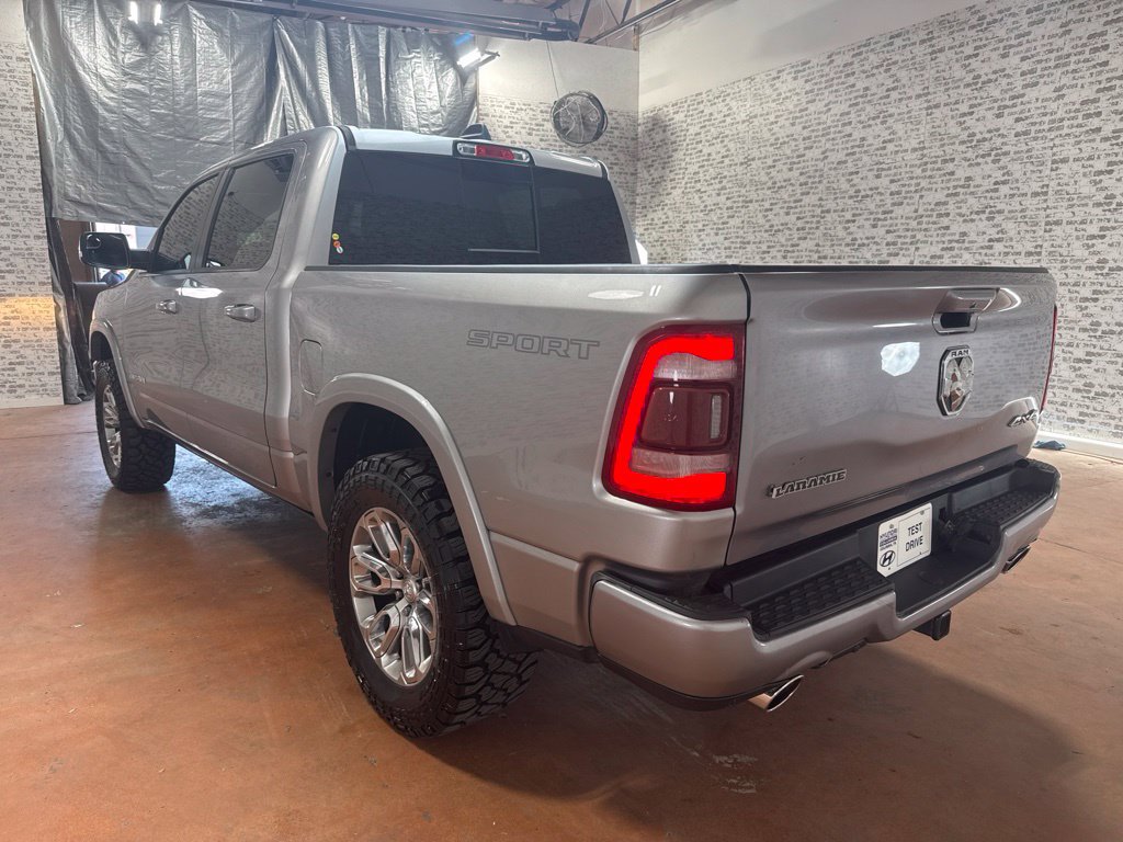 Used 2022 RAM 1500 Laramie w/ Sport Appearance Package AWD/4WD image 5