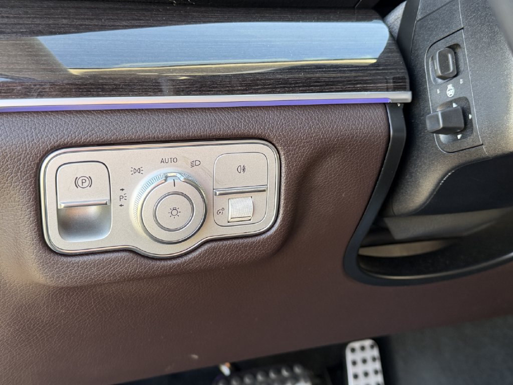 Used 2022 Mercedes-Benz GLS 450 4MATIC image 23