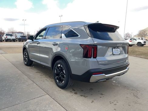 New 2026 Kia Sorento S image 7