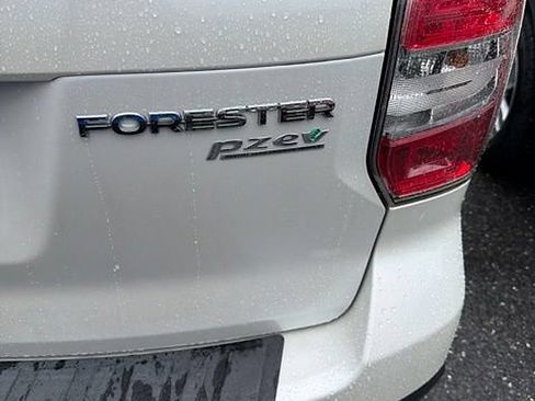 Used 2014 Subaru Forester 2.5i Premium w/ All-Weather Package AWD/4WD image 5
