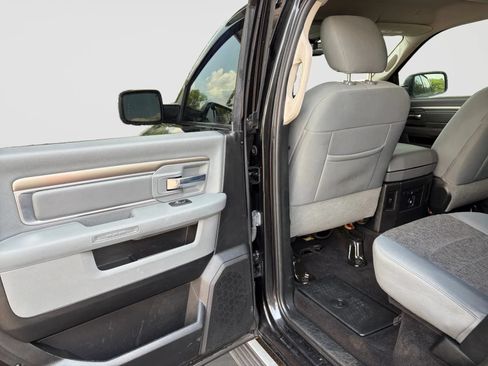 Used 2018 RAM 1500 Big Horn AWD/4WD image 14