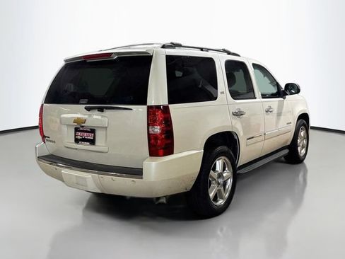 Used 2013 Chevrolet Tahoe LTZ RWD image 3
