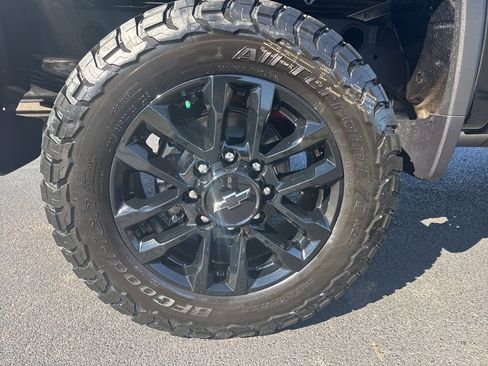 New 2026 Chevrolet Silverado 2500 LT w/ Trail Boss Package image 9