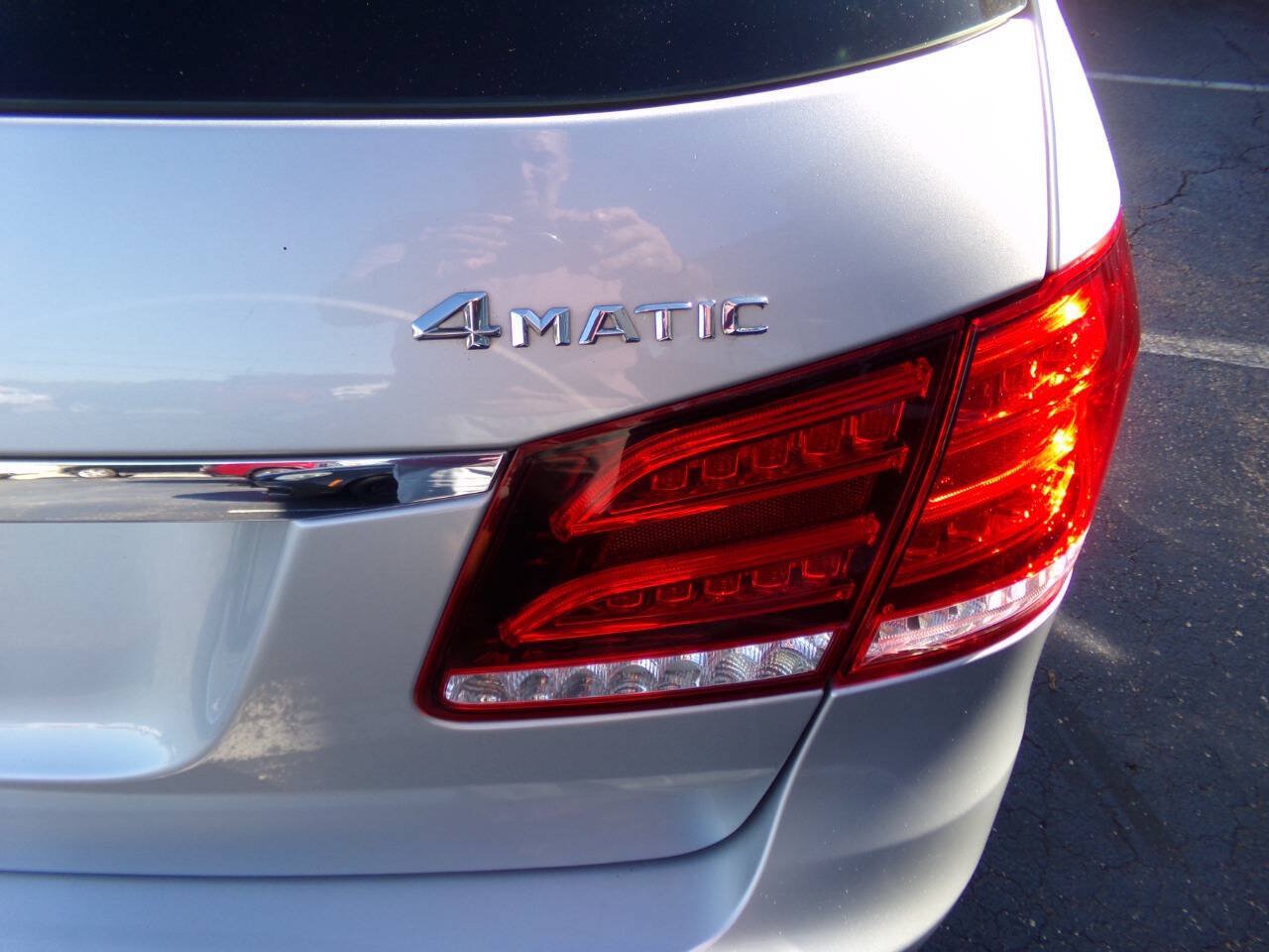 Used 2016 Mercedes-Benz E 350 4MATIC Wagon image 45