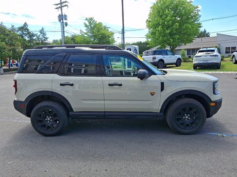 Certified 2025 Ford Bronco Sport Badlands w/ Badlands Tech Package AWD/4WD image 4