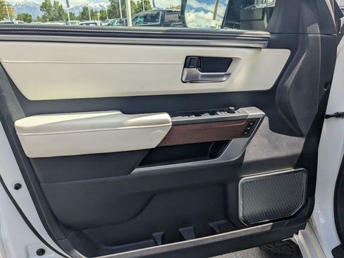 Used 2022 Toyota Tundra Capstone AWD/4WD image 15