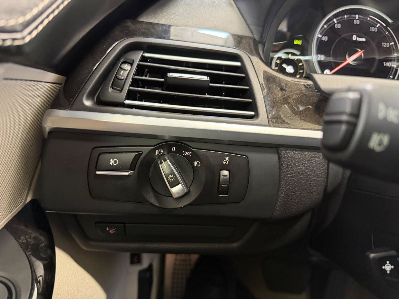 Used 2014 BMW 640i Gran Coupe xDrive AWD/4WD image 34