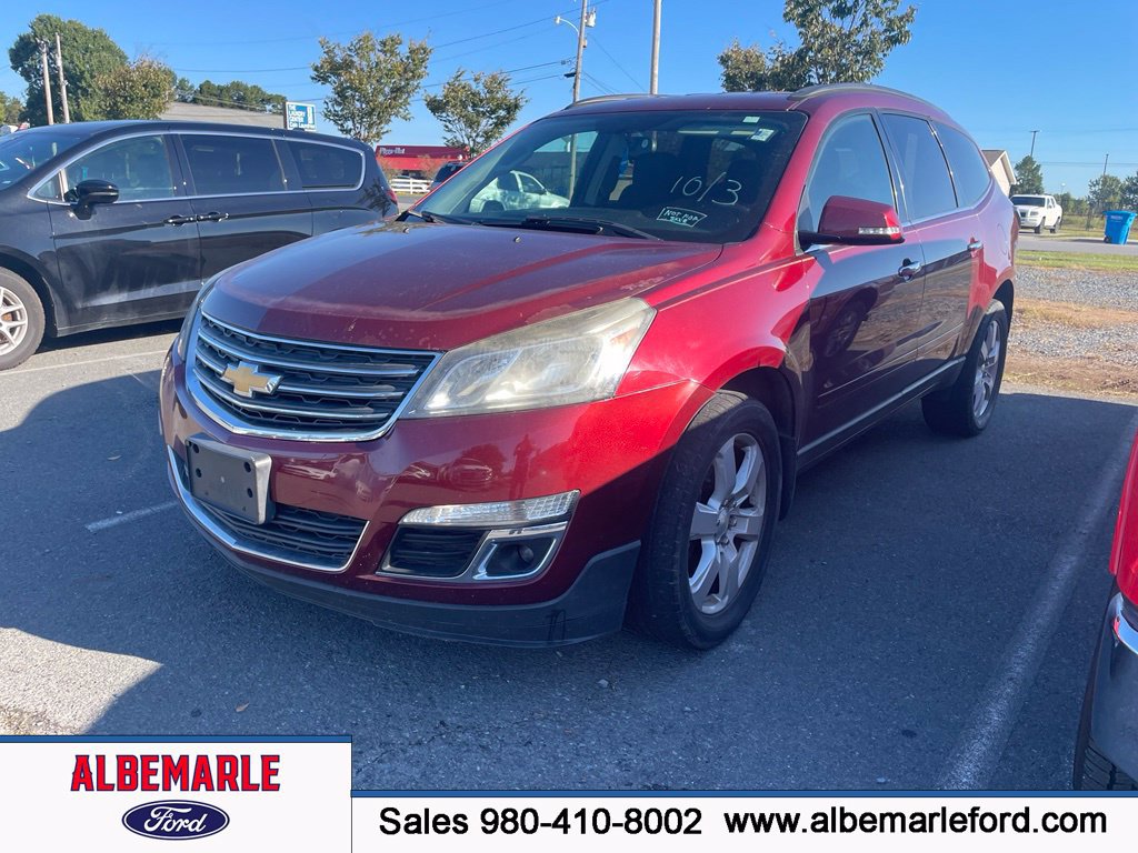 Used 2017 Chevrolet Traverse LT w/ Style and Technology Package AWD/4WD image 1