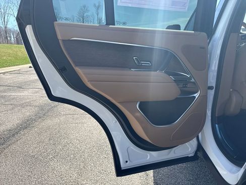New 2026 Land Rover Range Rover SE AWD/4WD image 12