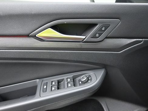 Used 2023 Volkswagen GTI Autobahn image 17