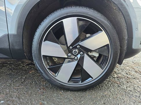 Certified 2024 Volvo XC40 Recharge Plus w/ Protection Package Premier image 9