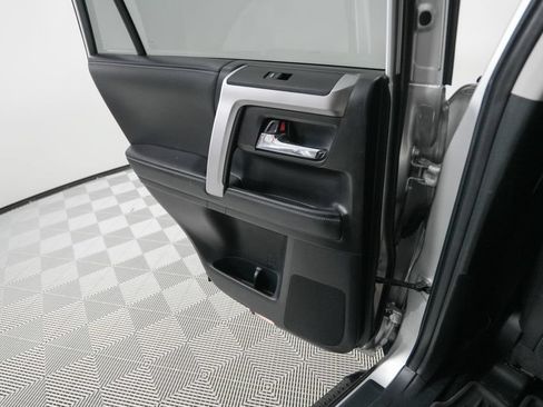 Used 2021 Toyota 4Runner SR5 Premium w/ Moonroof Package AWD/4WD image 14
