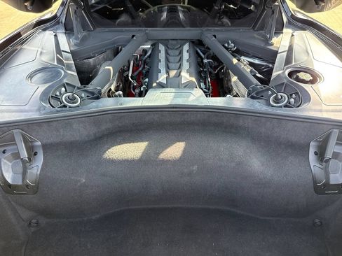 Used 2021 Chevrolet Corvette Stingray Preferred Cpe w/ Z51 Performance Package RWD image 10