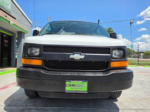 Used 2012 Chevrolet Express 2500 w/ Cold Climate Package RWD image 8