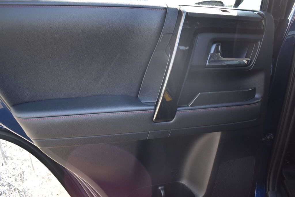 Certified 2021 Toyota 4Runner TRD Off-Road Premium w/ Moonroof Package AWD/4WD image 19