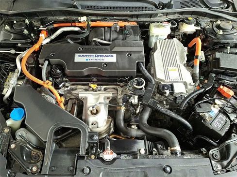 Used 2017 Honda Accord Touring image 28