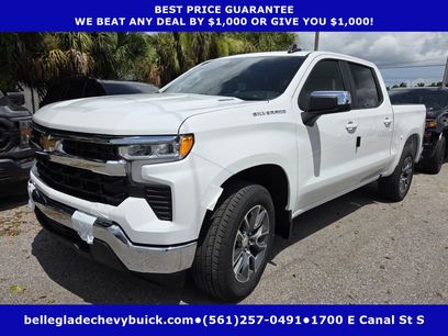 New 2026 Chevrolet Silverado 1500 LT w/ LPO, Dark Essentials Package