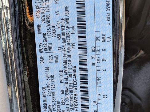 Certified 2026 Ford F250 Lariat w/ Black Appearance Package image 16