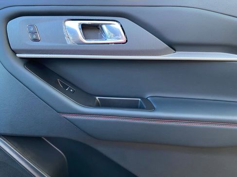 New 2026 Ford Explorer ST-Line w/ ST-Line Street Pack image 22