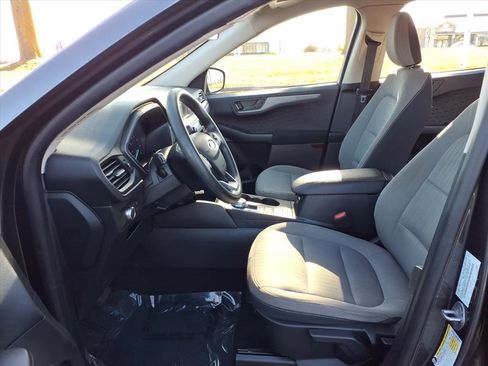 Used 2020 Ford Escape S image 25